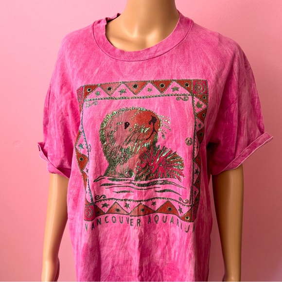 Vintage 90’s Pink Tie Dye Vancouver Aquarium T-shirt - Picture 4 of 11